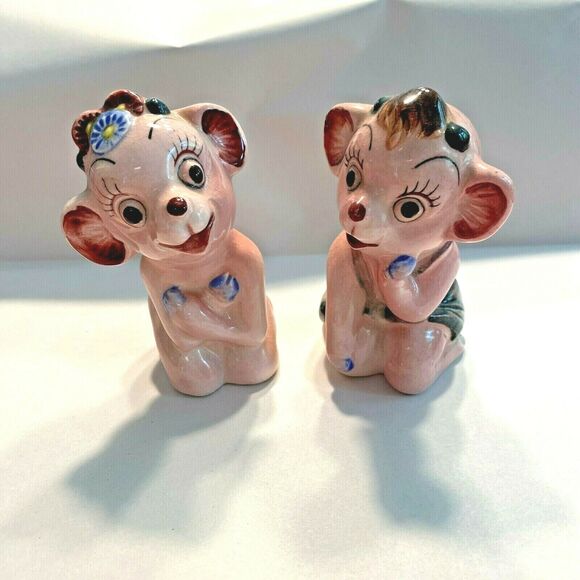 Vintage Anthropomorphic Salt & Pepper Shakers Set - Picture 1 of 6